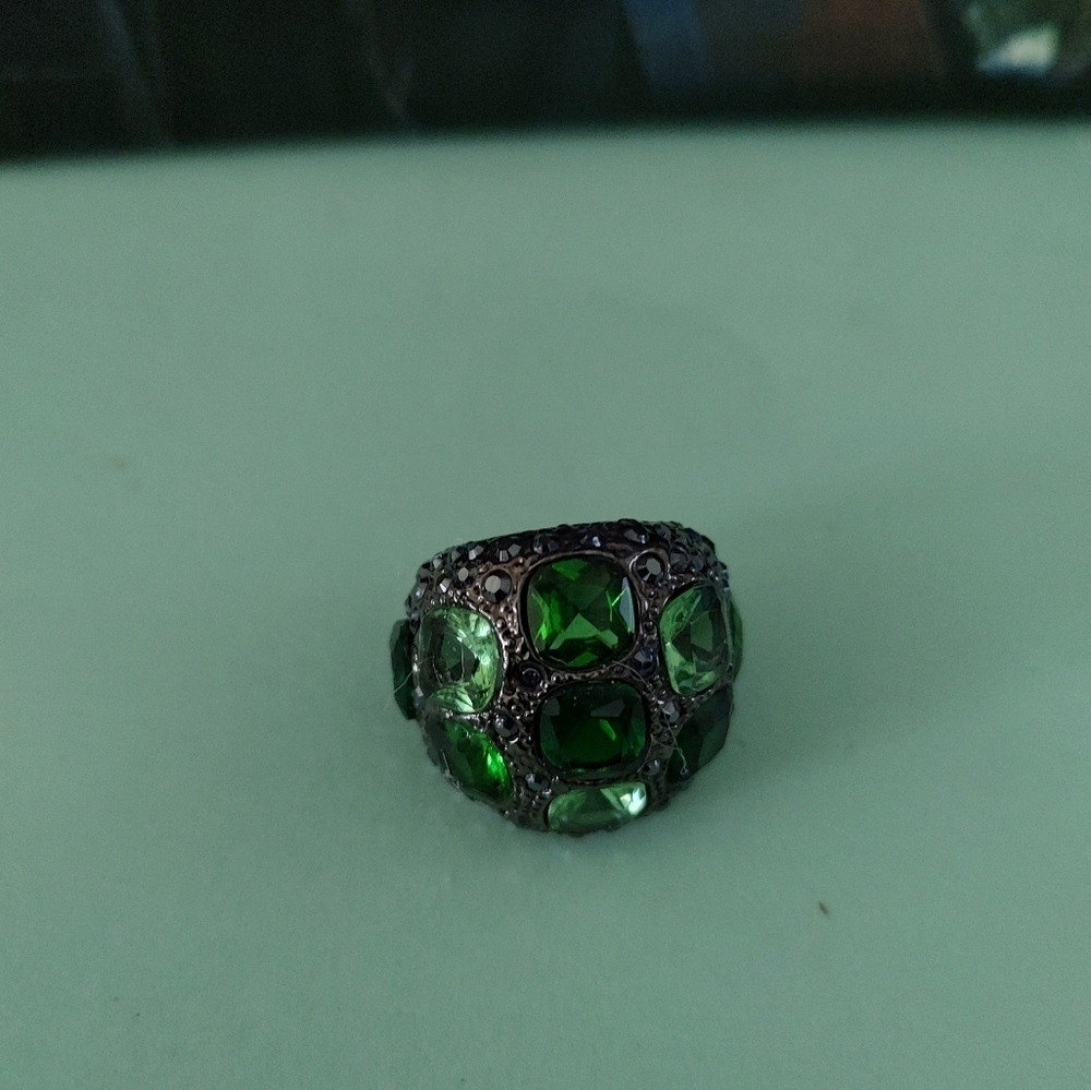 VINTAGE STATEMENT RING - Picture 6 of 10
